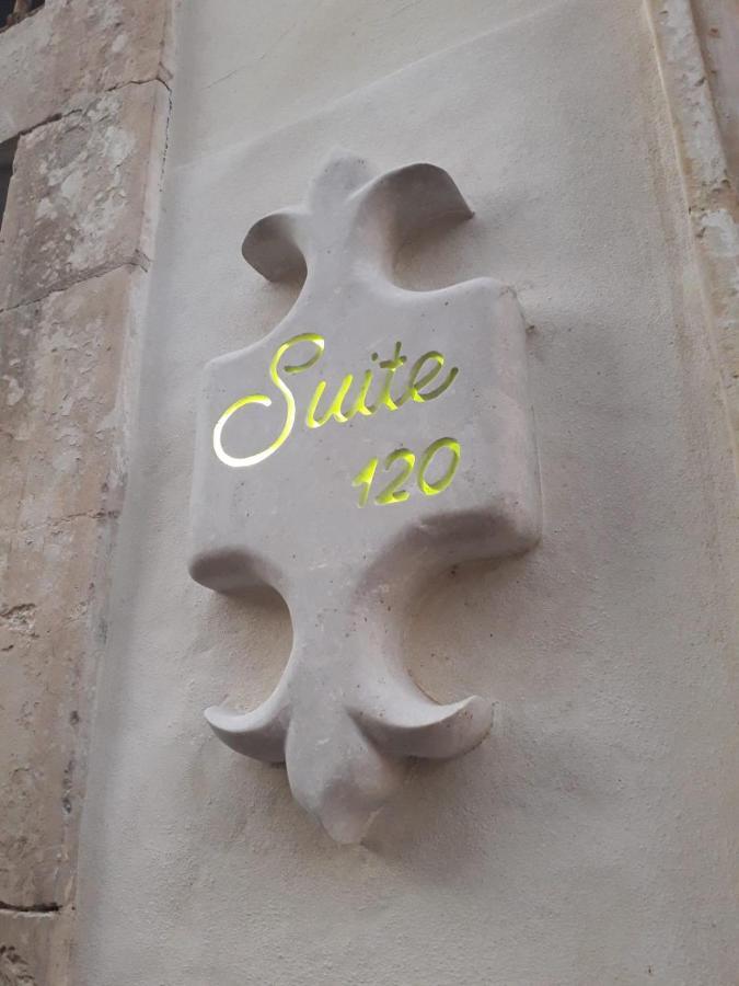 Suite 120 Noto Exterior foto